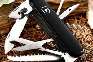 Огляд VICTORINOX HUNTSMAN - багатофункціональні швейцарські ножі