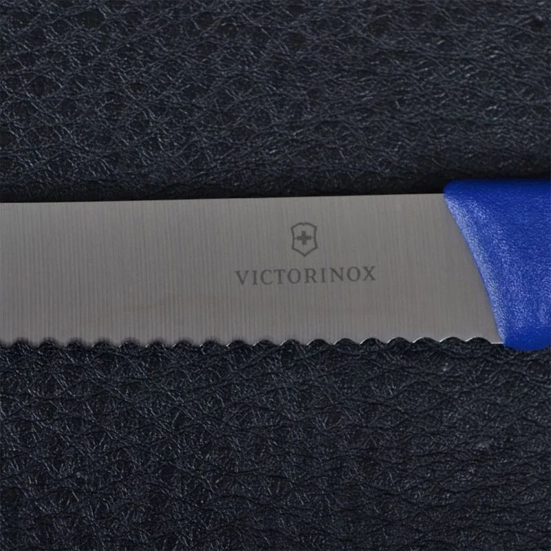 Кухонный нож Victorinox Standard Tomato&Table 5.0832 синий