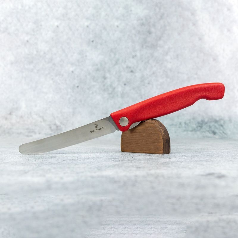 Кухонный нож Victorinox SwissClassic Foldable Paring 6.7801.FB красный