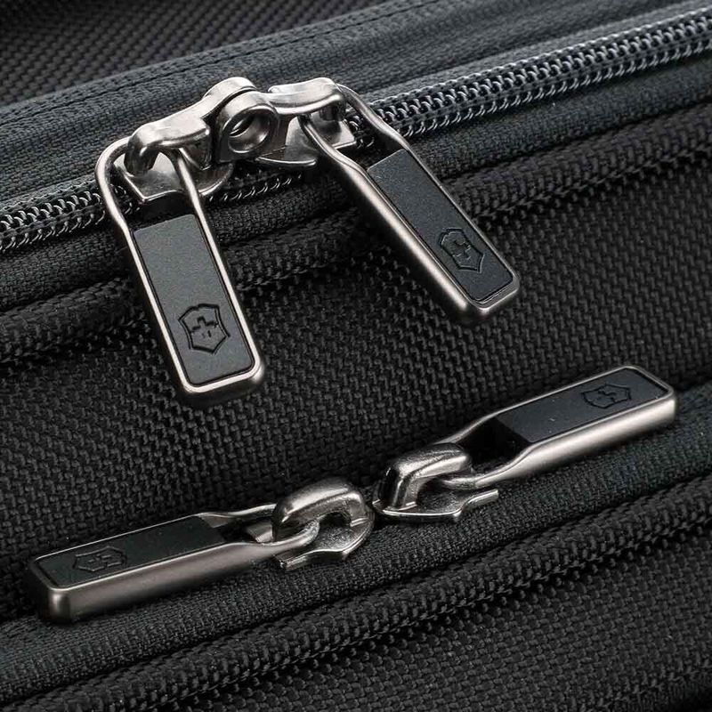 Чемодан Victorinox (Швейцария) из коллекции WERKS TRAVELER 6.0.