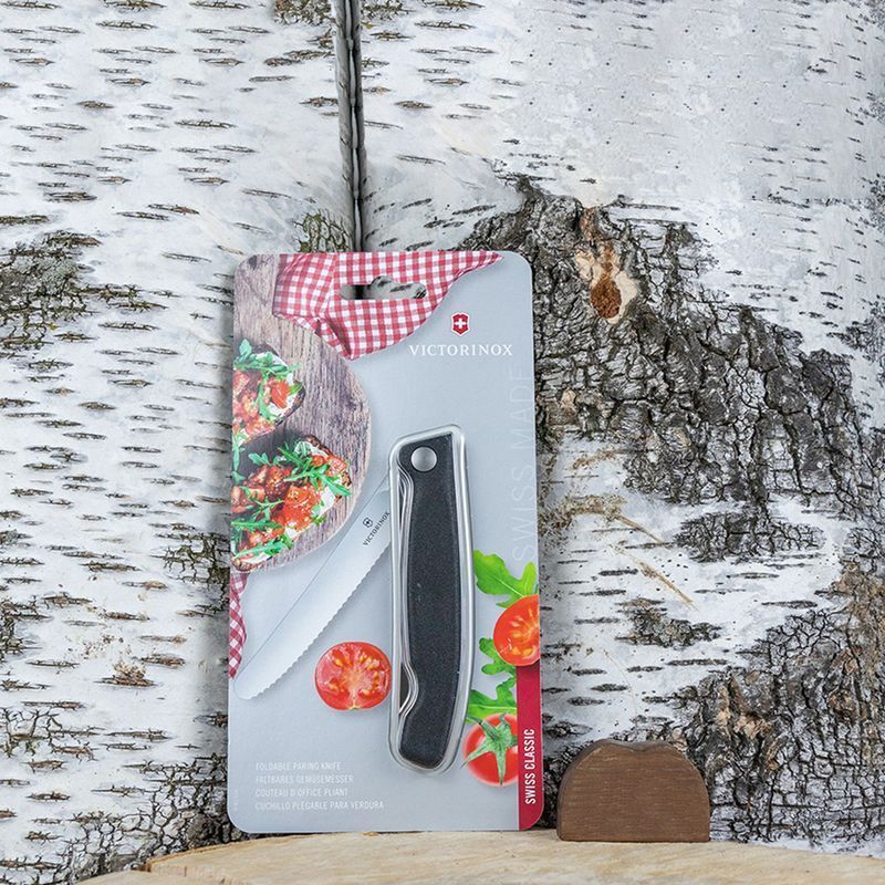 Кухонный нож Victorinox SwissClassic Foldable Paring 6.7833.FB черный