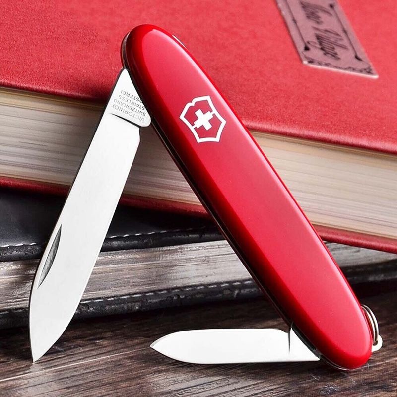 Складной нож Victorinox (Швейцария) из серии Excelsior.