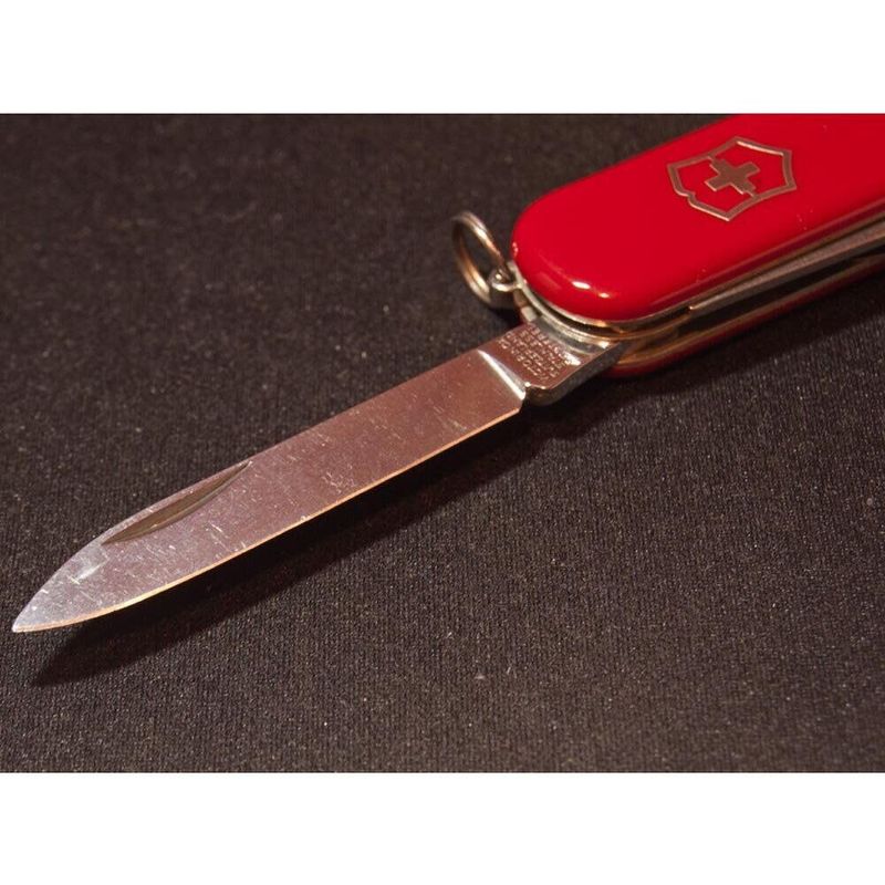 Складной нож Victorinox (Швейцария) из серии Executive.