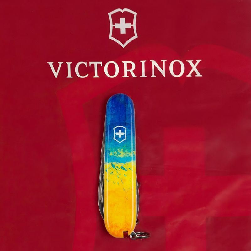 Складаний ніж Victorinox (Швейцарія) із серії Spartan.