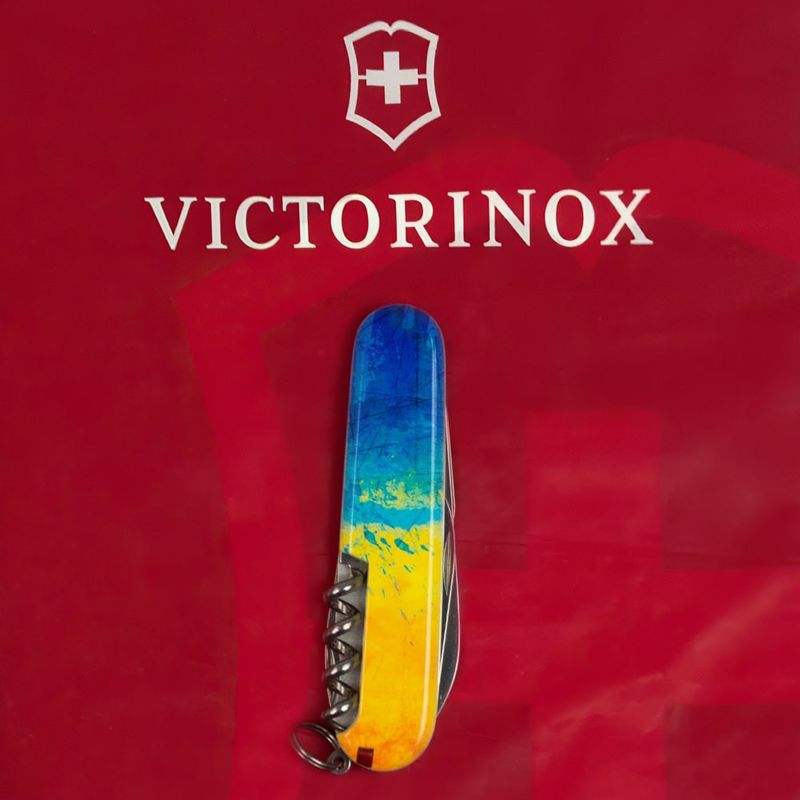 Складаний ніж Victorinox (Швейцарія) із серії Spartan.