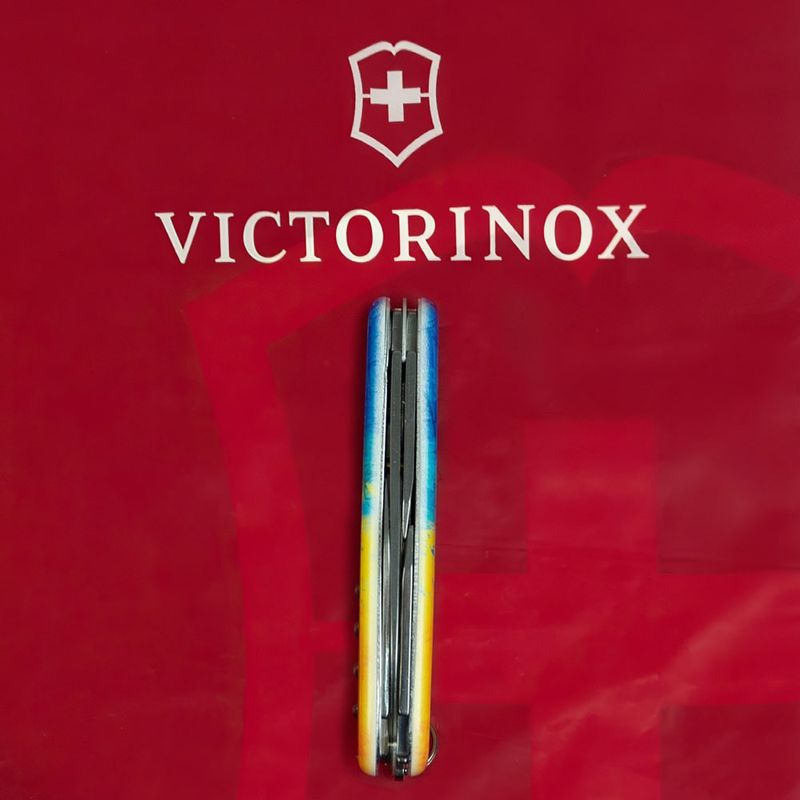 Складаний ніж Victorinox (Швейцарія) із серії Spartan.