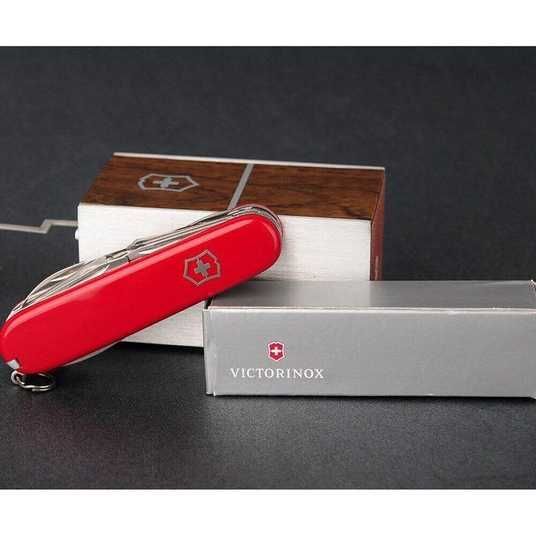 Складаний ніж Victorinox (Швейцарія) із серії Explorer. Артикул