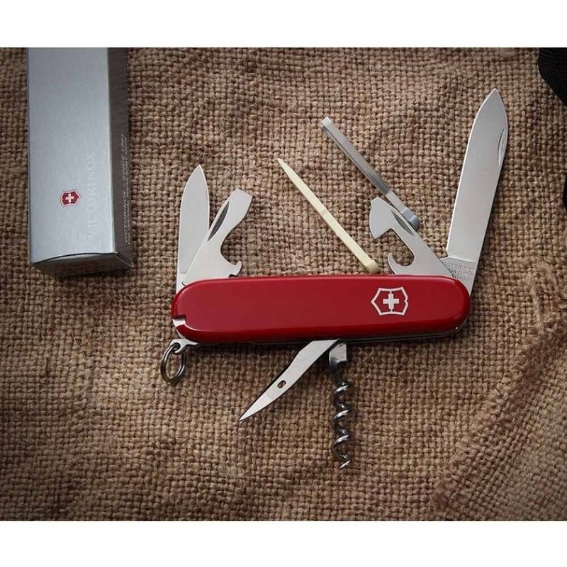 Складной нож Victorinox (Швейцария) из серии Spartan.