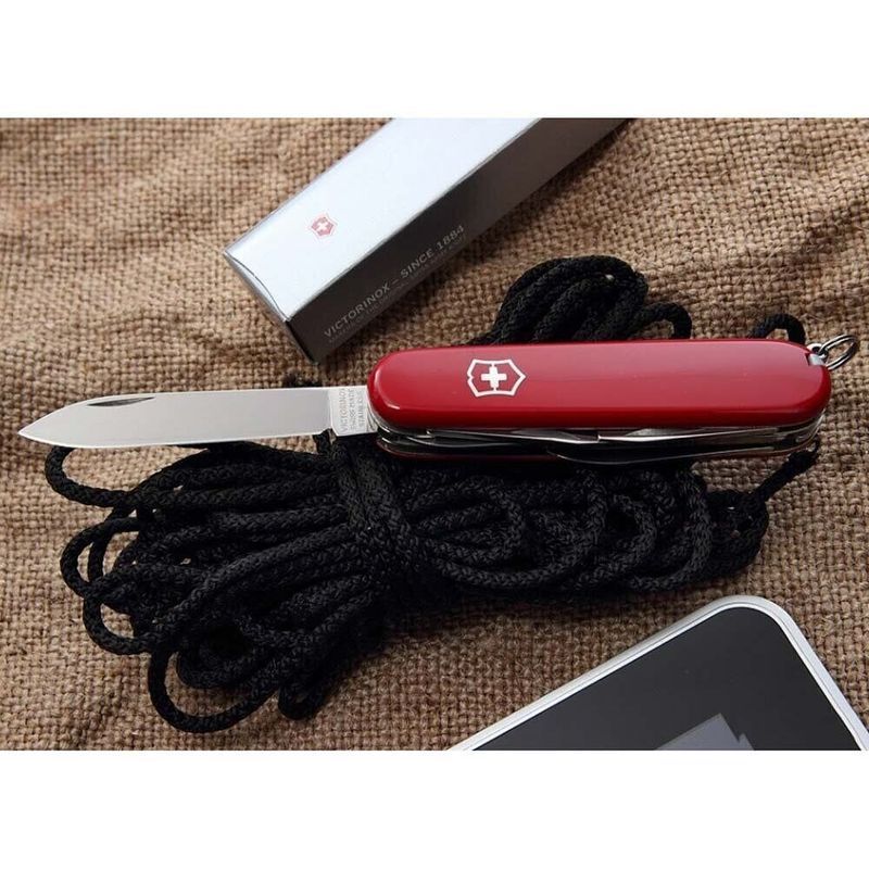 Складной нож Victorinox (Швейцария) из серии Spartan.