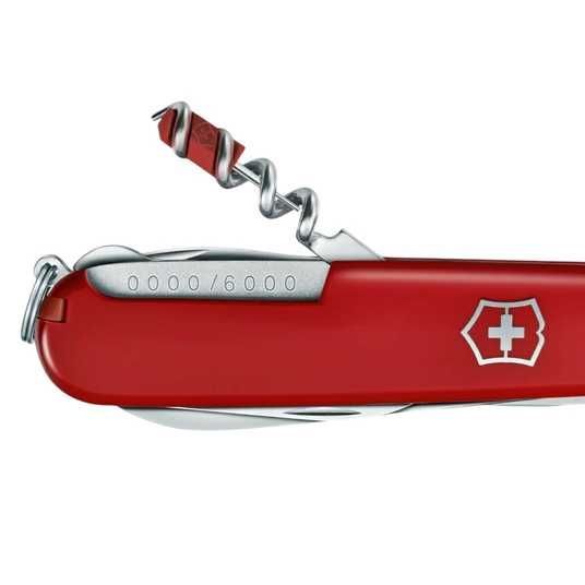 Складной нож Victorinox (Швейцария) из серии Huntsman. Артикул