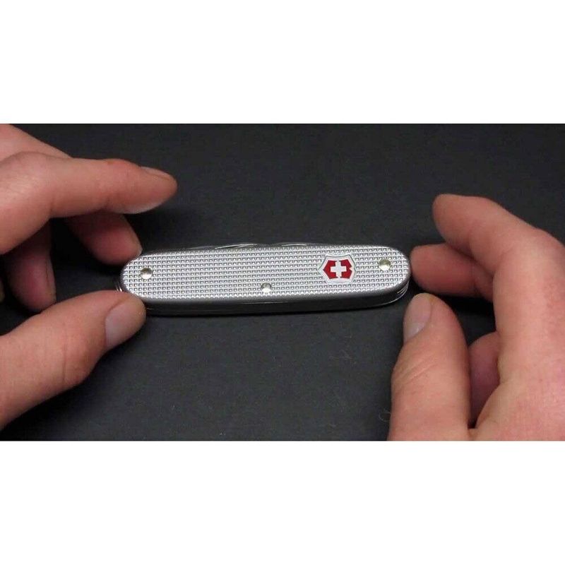 Складаний ніж Victorinox (Швейцарія) із серії Cadet.