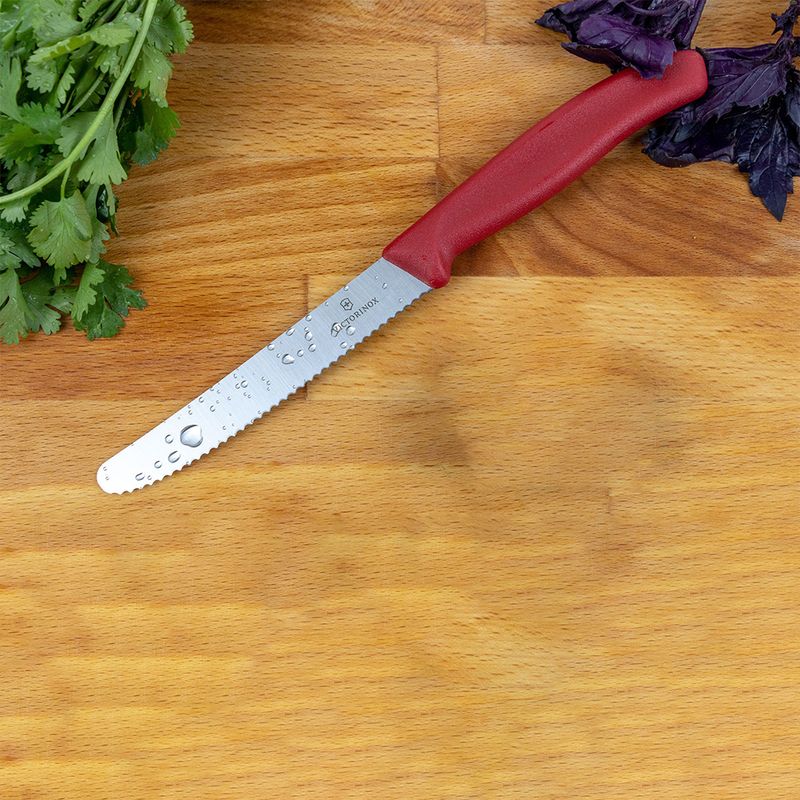 Кухонний ніж Victorinox SwissClassic Tomato&Table 6.7831 червоний