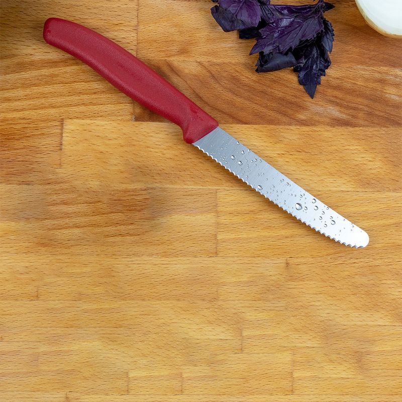 Кухонный нож Victorinox SwissClassic Tomato&Table 6.7831 красный