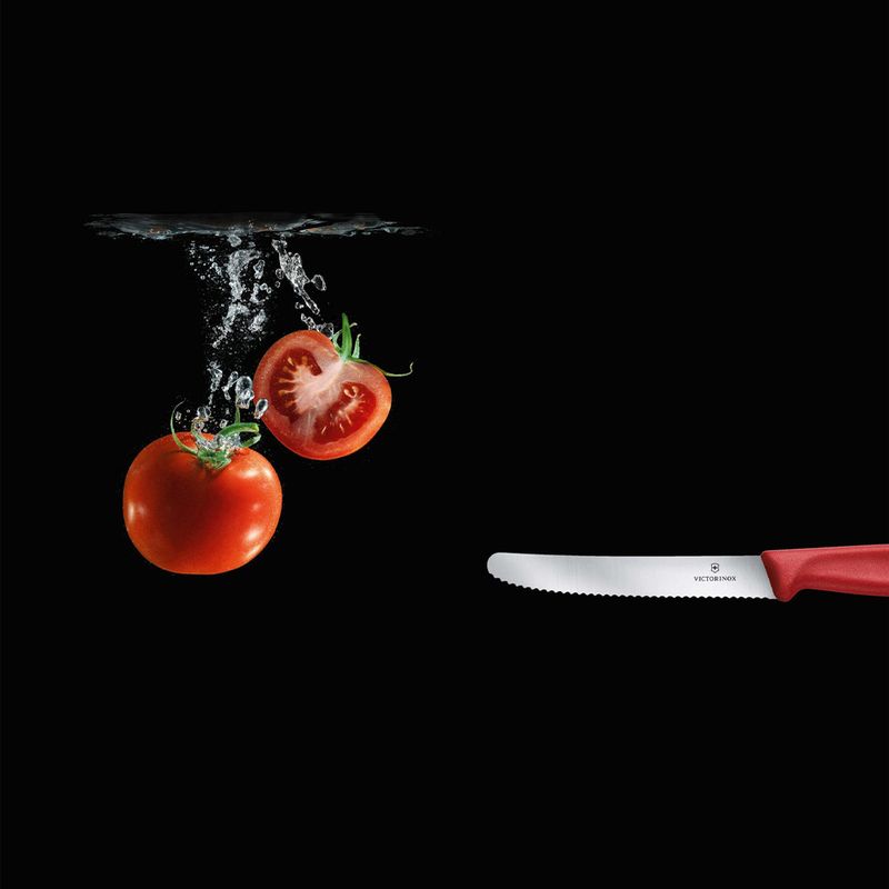 Кухонный нож Victorinox SwissClassic Tomato&Table 6.7831 красный