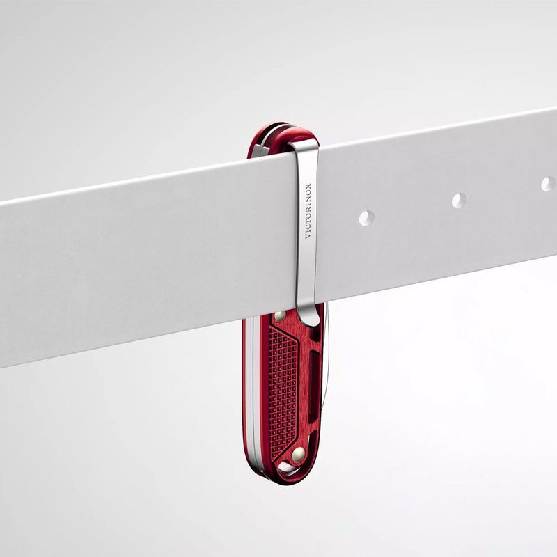 Складной нож Victorinox (Швейцария) из серии Synergy.