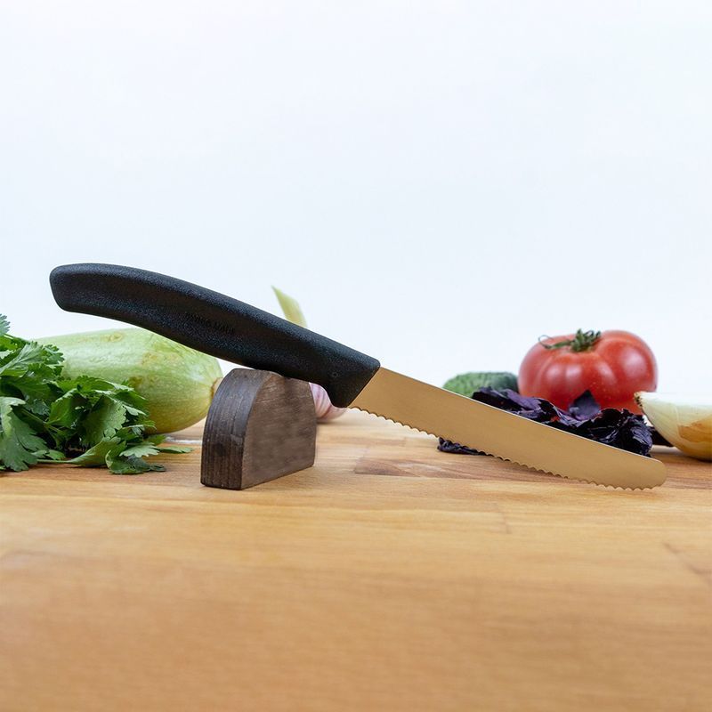 Кухонний ніж Victorinox SwissClassic Tomato&Table 6.7833 чорний