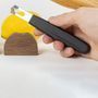 Кухонный нож Victorinox Lemon decorator 5.3403 черный