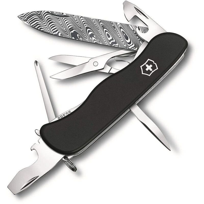 Складной нож Victorinox (Швейцария) из серии Outrider.