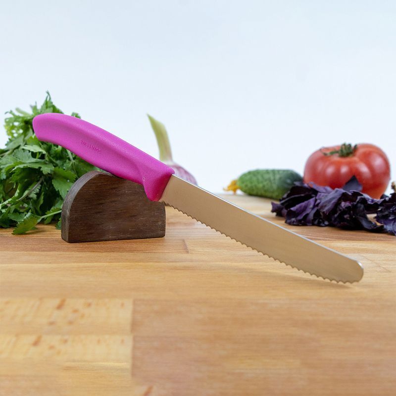 Кухонний ніж Victorinox SwissClassic Tomato&Table 6.7836.L115 рожевий