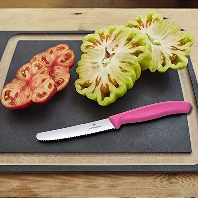 Кухонний ніж Victorinox SwissClassic Tomato&Table 6.7836.L115 рожевий