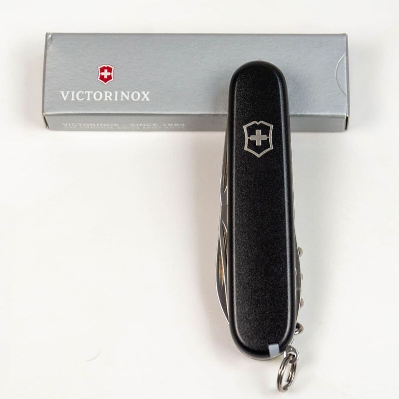 Складаний ніж Victorinox (Швейцарія) із серії Spartan.