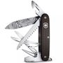 Складной нож Victorinox (Швейцария) из серии Pioneer.