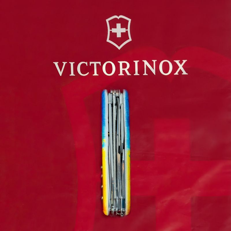 Складаний ніж Victorinox (Швейцарія) із серії Huntsman.