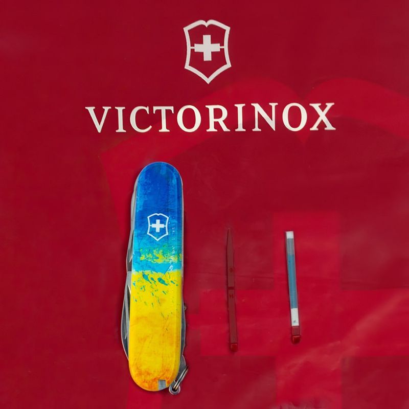 Складной нож Victorinox (Швейцария) из серии Huntsman.