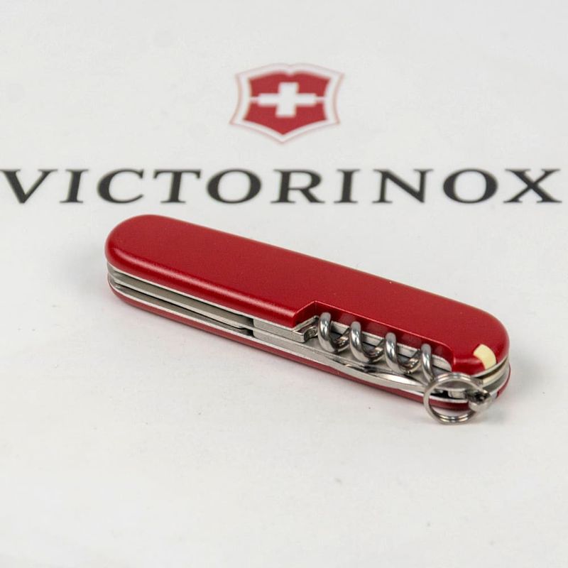 Складаний ніж Victorinox (Швейцарія) із серії Spartan.