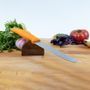 Кухонний ніж Victorinox SwissClassic Tomato&Table 6.7836.L119 помаранчевий