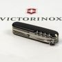 Складной нож Victorinox (Швейцария) из серии Huntsman.
