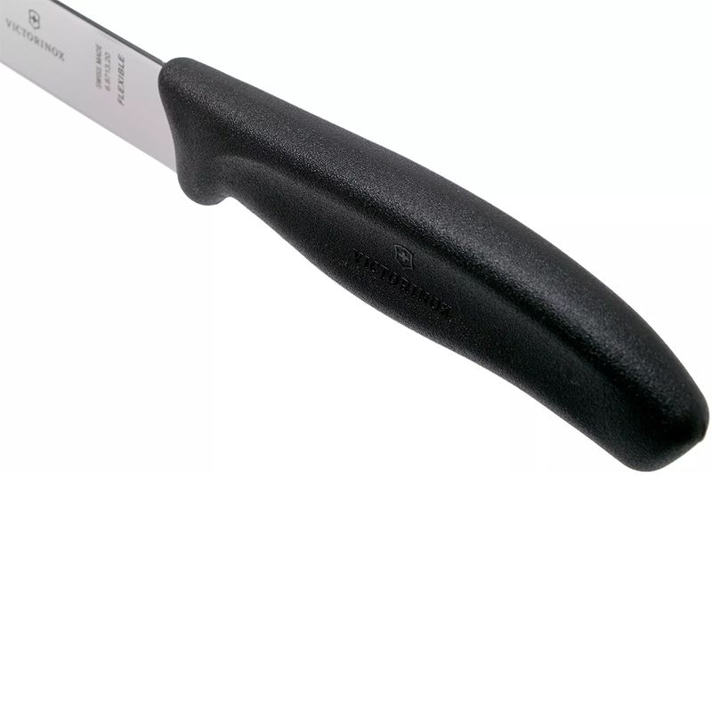 Кухонний ніж Victorinox SwissClassic Filleting Flexible 6.8713.20B чорний