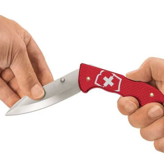 Складной нож Victorinox (Швейцария) из серии Evoke. Артикул