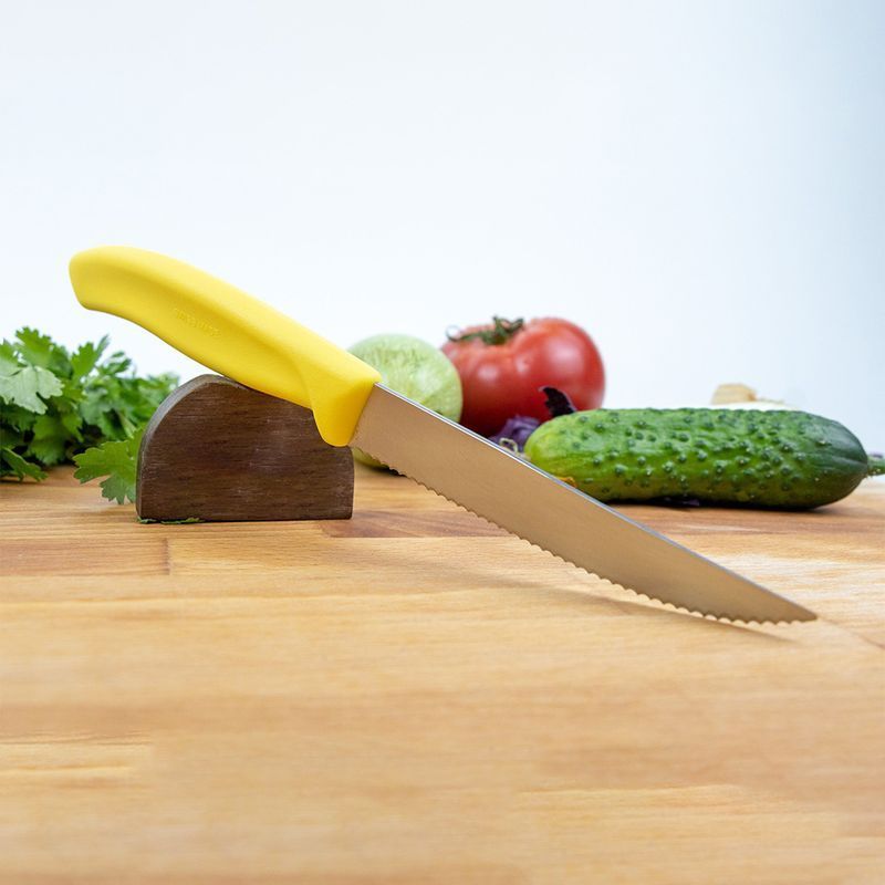Кухонный нож Victorinox SwissClassic Steak&Pizza 6.7936.12L8 желтый
