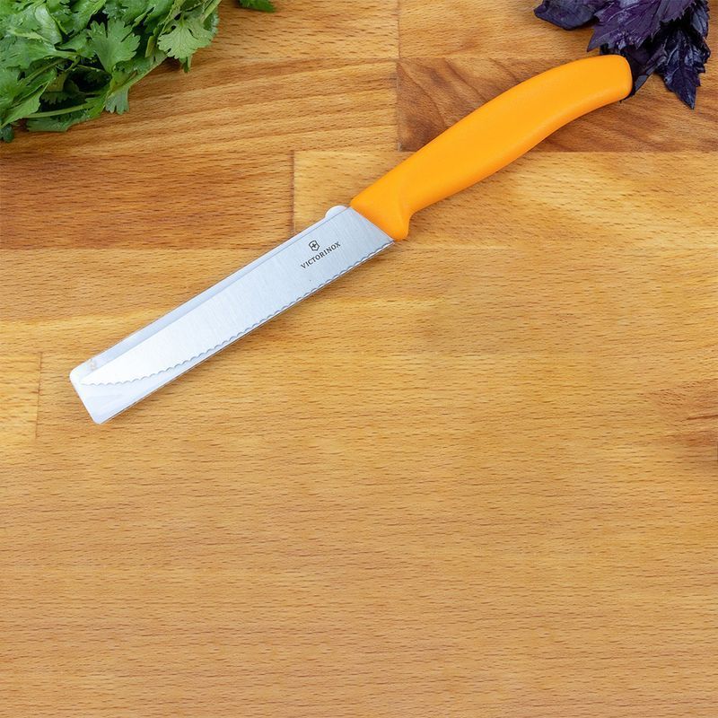 Кухонный нож Victorinox SwissClassic Steak&Pizza 6.7936.12L9 оранжевый