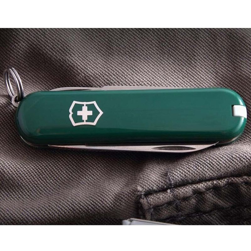 Складаний ніж Victorinox (Швейцарія) із серії Classic SD.