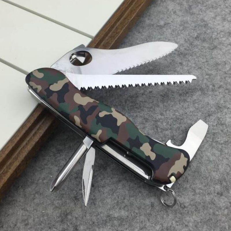 Складной нож Victorinox (Швейцария) из серии Trailmaster.