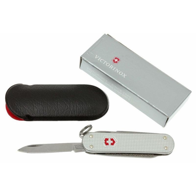 Складаний ніж Victorinox (Швейцарія) із серії Classic SD.