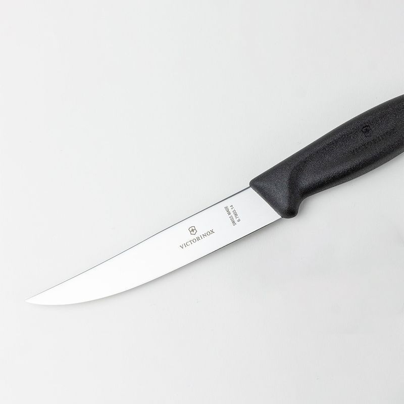 Кухонный нож Victorinox SwissClassic Steak 6.7903.14 черный