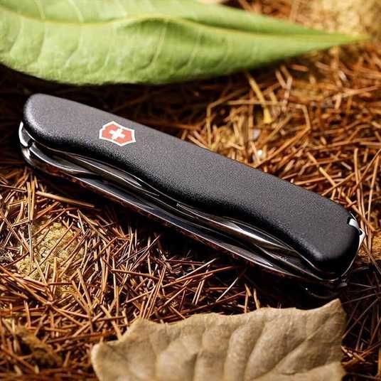 Складной нож Victorinox (Швейцария) из серии Forester. Артикул
