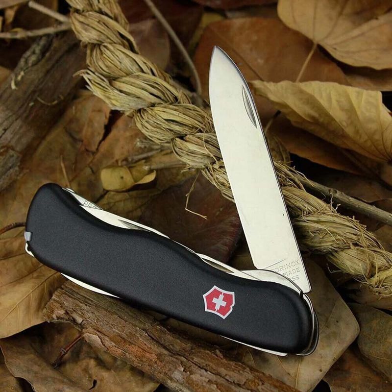 Складной нож Victorinox (Швейцария) из серии Forester.