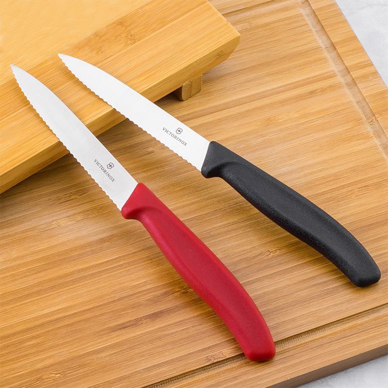 Кухонний ніж Victorinox SwissClassic Paring 6.7733 чорний