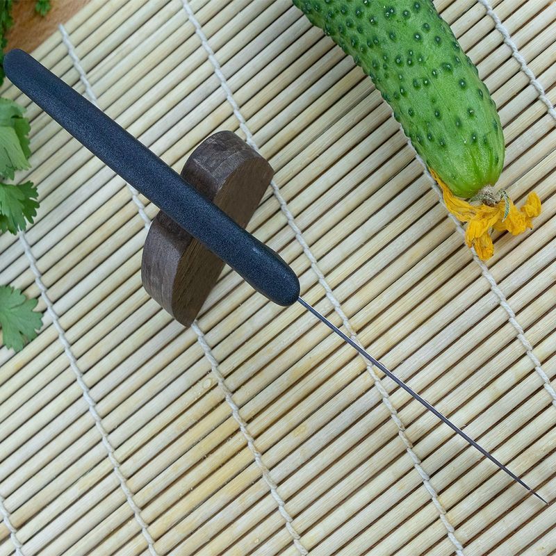 Кухонний ніж Victorinox SwissClassic Paring 6.7733 чорний